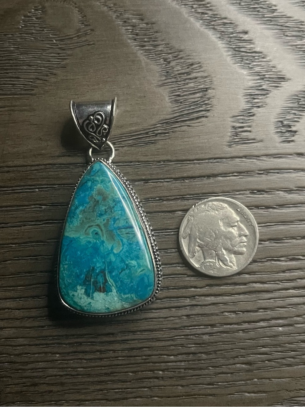 Massive approx 38mmLx 22mmw. 925 sterling silver Chrysocolla pendant. 16.56 g - Picture 3 of 9